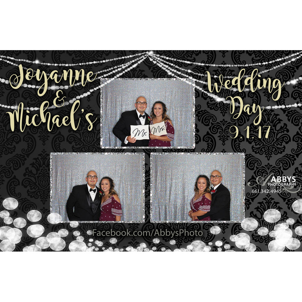 4x6 prints help you take home more of the fun you had with this Bakersfield photo booth. 