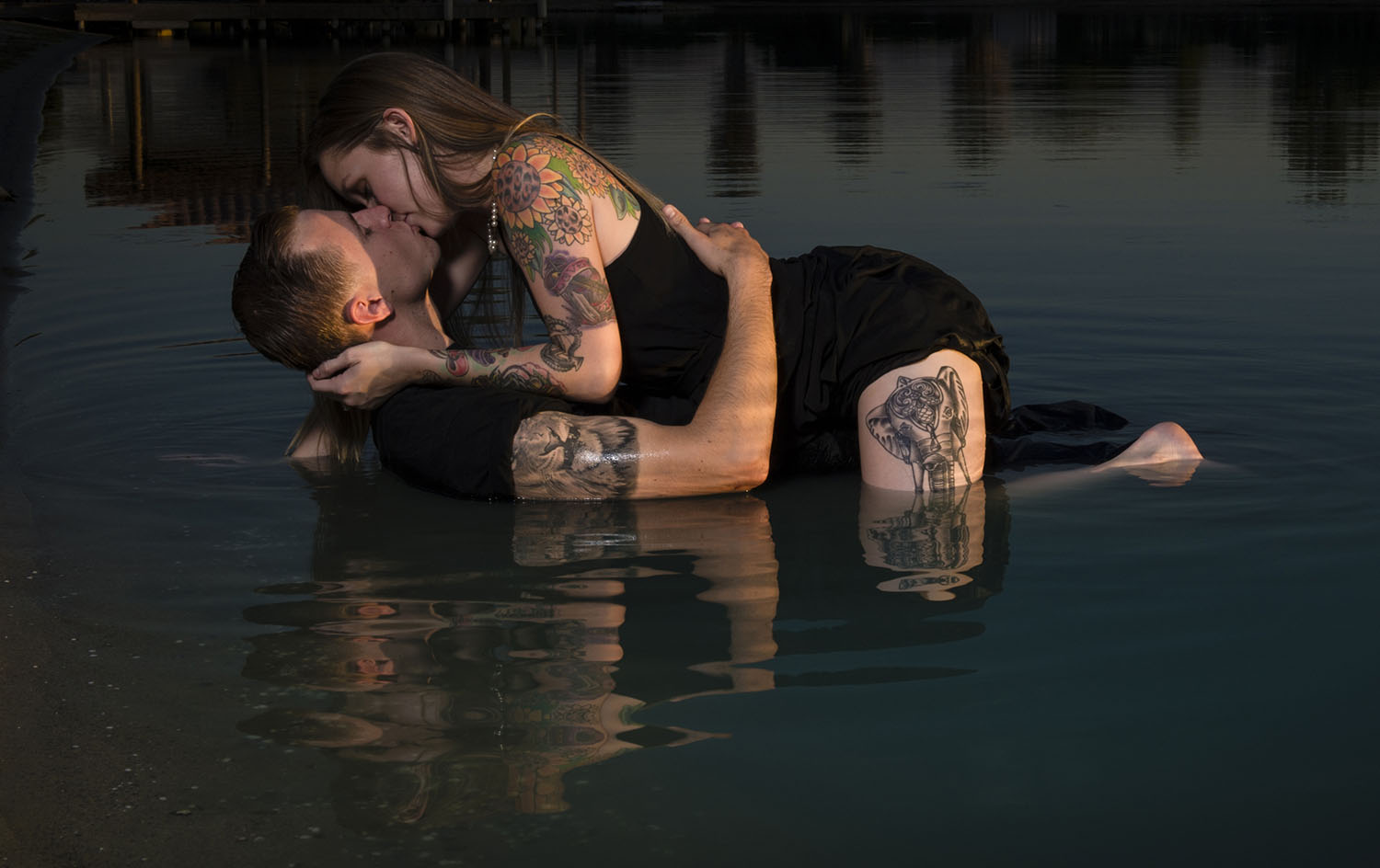 Abbys Photography makes engagement photography work in the water.